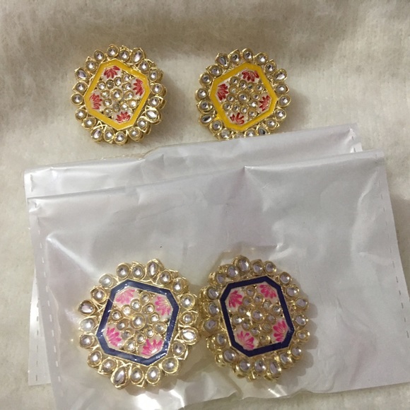 ❗️Best Seller❗️Stud Meenakari Earrings Set - Picture 3 of 3